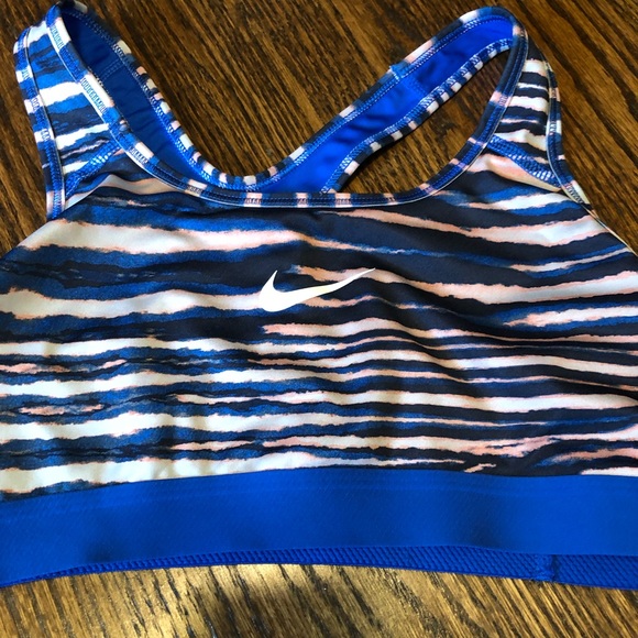 Bundle of Nike sports bras, size M - Picture 2 of 3